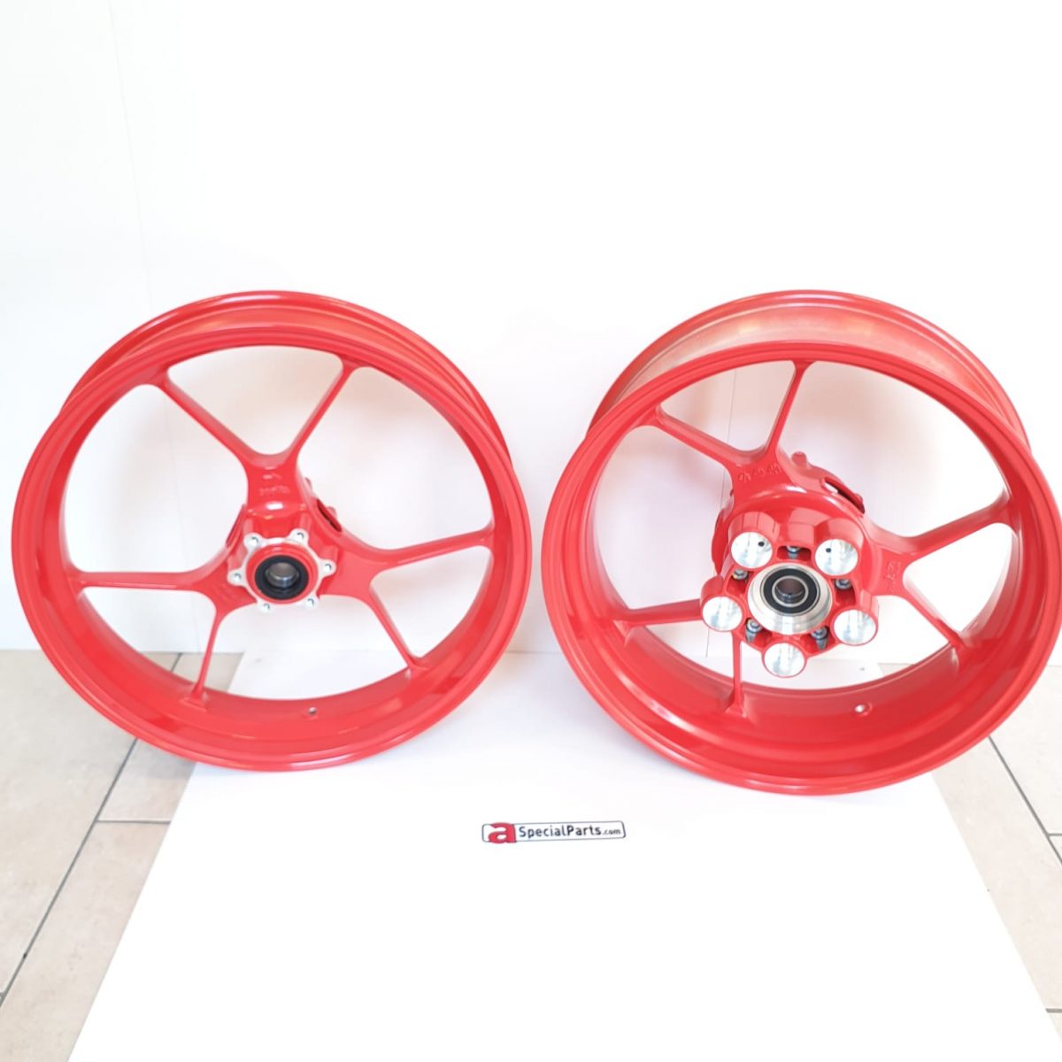 PAIR OF ORIGINAL TUONO 1100 FACTORY RED RIMS - Aprilia Special Parts