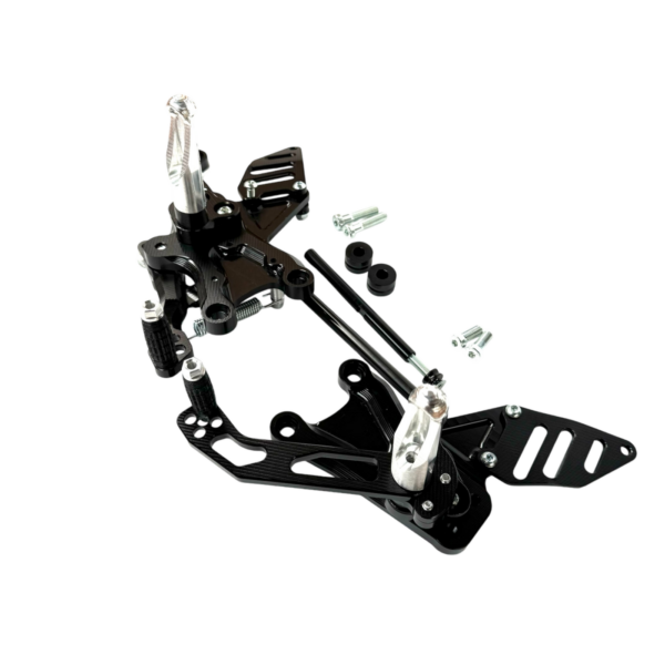 PEDANE ARRETRATE REARSETS FLYHAMMER RSV4 TUONO V4 17-24 ANODIZZATE NERE BLACK